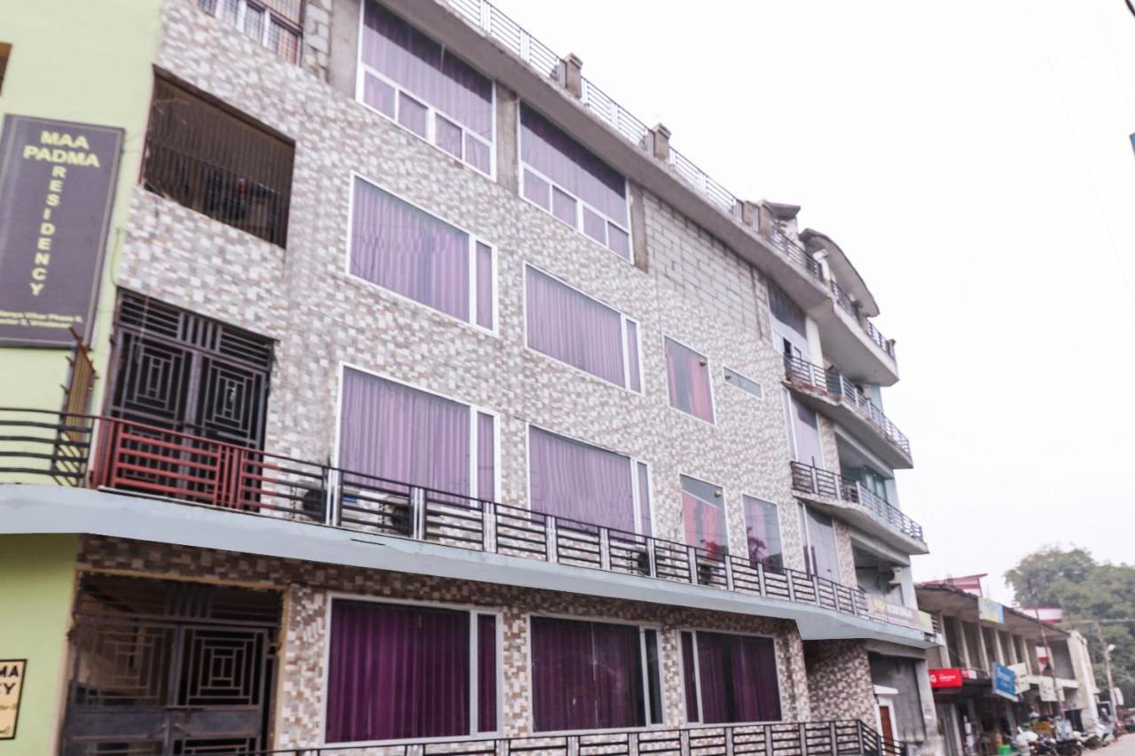 Oyo 69402 Yogeshwar Dhaam Hotel Vrindāvan Eksteriør billede