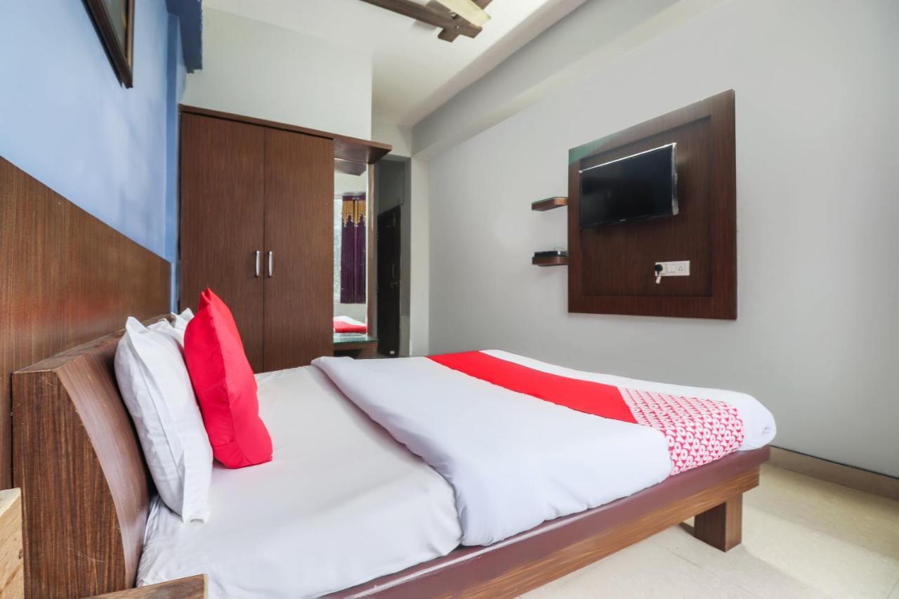 Oyo 69402 Yogeshwar Dhaam Hotel Vrindāvan Eksteriør billede