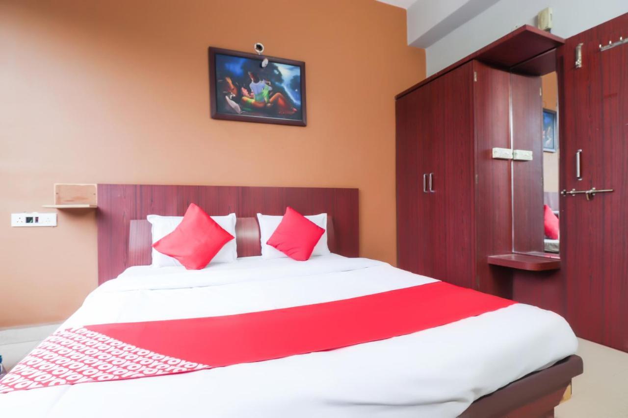 Oyo 69402 Yogeshwar Dhaam Hotel Vrindāvan Eksteriør billede