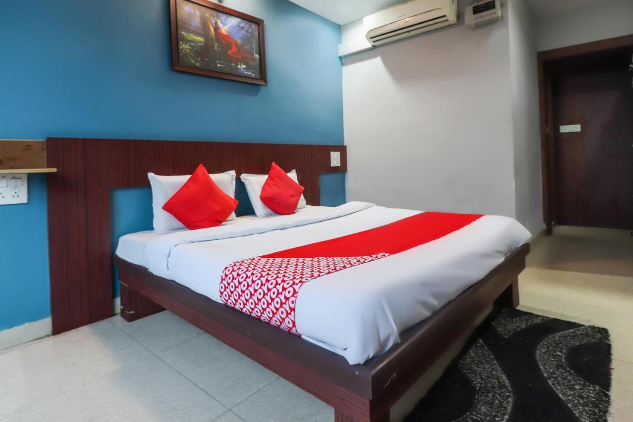 Oyo 69402 Yogeshwar Dhaam Hotel Vrindāvan Eksteriør billede