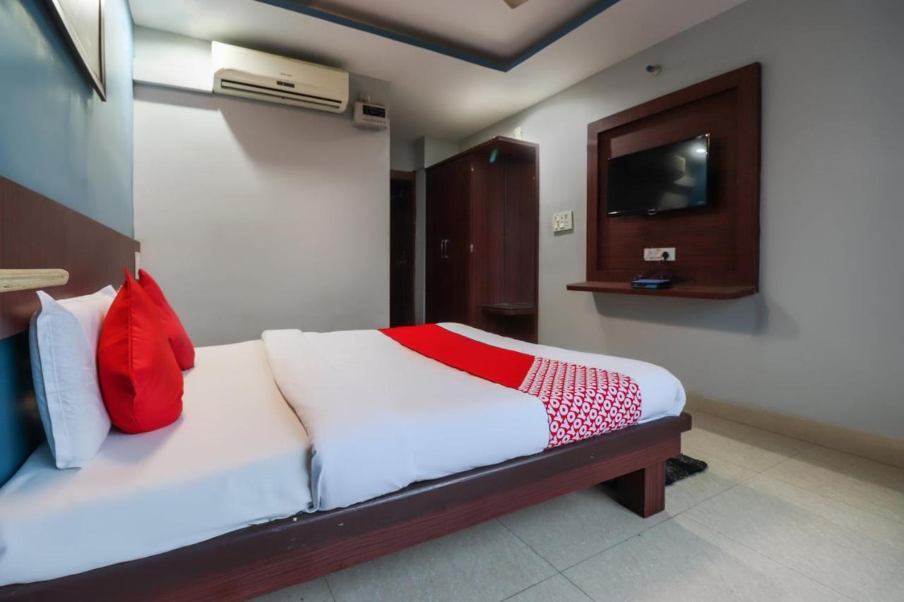 Oyo 69402 Yogeshwar Dhaam Hotel Vrindāvan Eksteriør billede